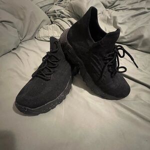 Woman’s Black Knit Athletic Sneakers - Lightweight Comfort